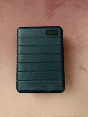 Away Luggage United Mini Travel Amenity Case Hard Shell EMPTY